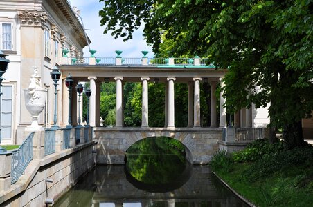 Royal bathroom park monument