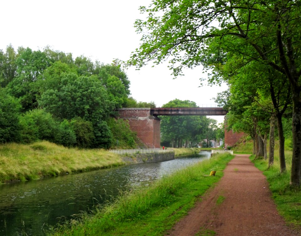 Canal Historique du Centre.
