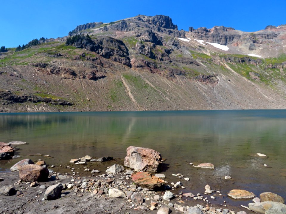 Goat Lake at Goat Rocks Wilderness in WA