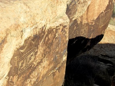 Puerco Pueblo Petroglyphs at Petrified Forest NP in Arizona