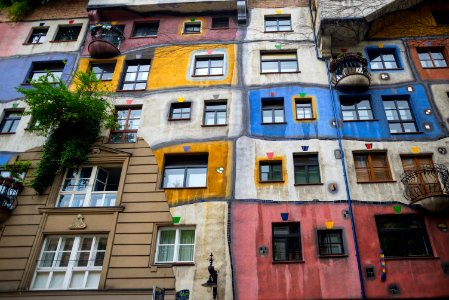 Hundertwasserhaus Vienna photo