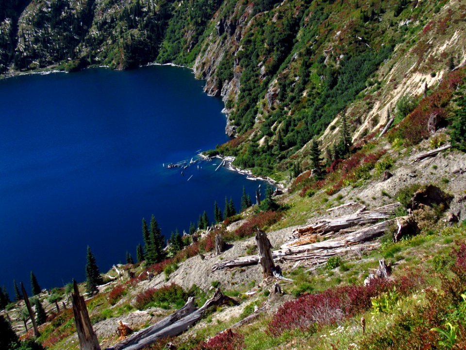 St. Helens Lake at Mt. Margaret Backcountry in WA