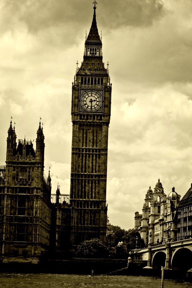 big ben black and white