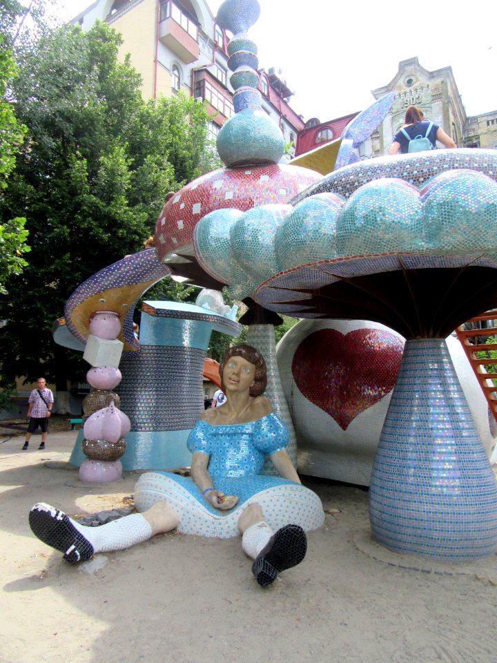 Alice in Alice in Wonderland Playground Peizazhna Alley Kiev Ukraine