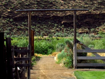 Murtha Ranch at Cottonwood Canyon SP in OR