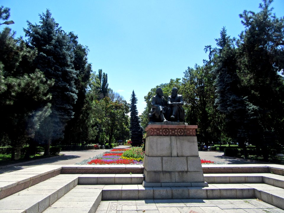 Marx chatting with Engels Dubovy Park Kyrgyzstan Bishkek