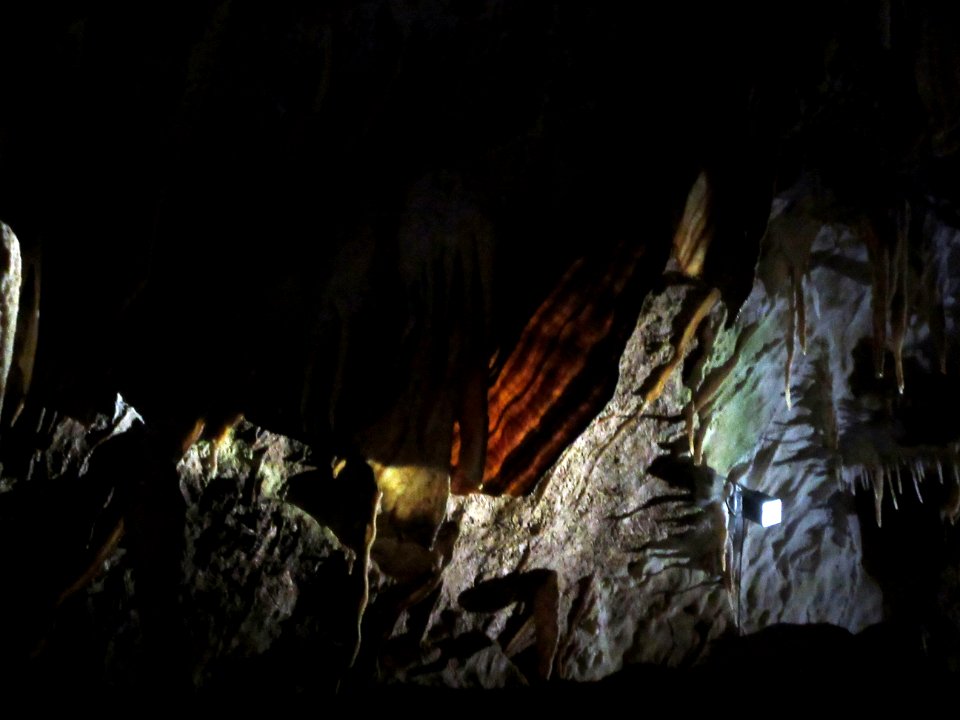 Streaky formatios i nPrometheus Cave Georgia