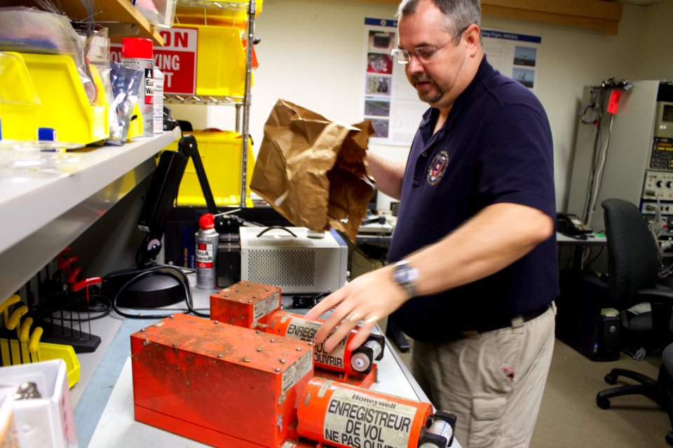 Greg Smith with Asiana Flight 214 recorders
