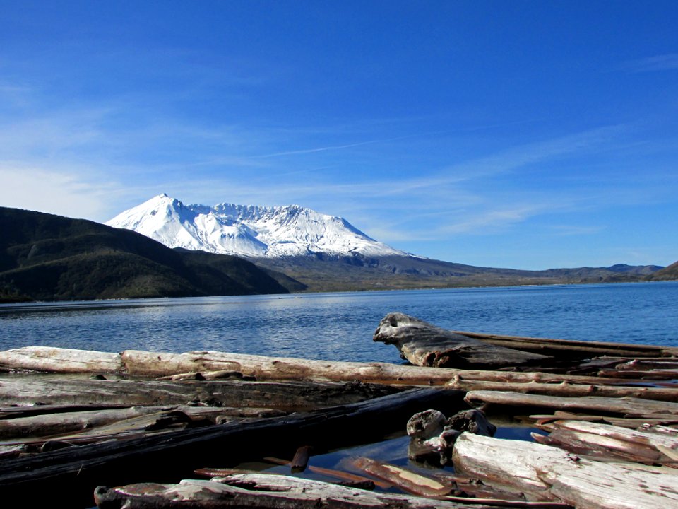 Spirit Lake at Mt. St. Helens NM in WA