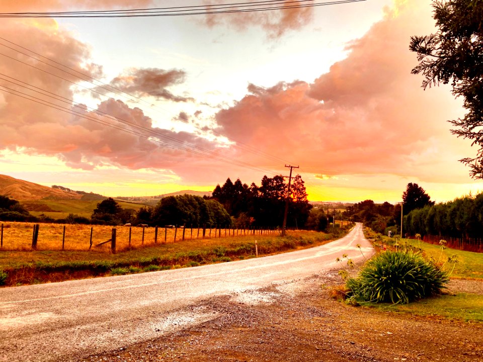 Pinnacle Hill Road