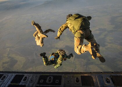 Halo falling parachuting