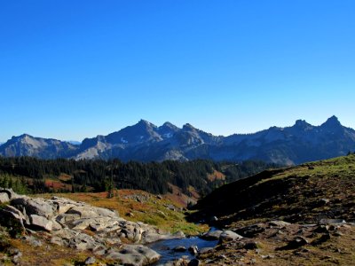 Autumn at Golden Gate Trail at Mt. Rainier NP in WA