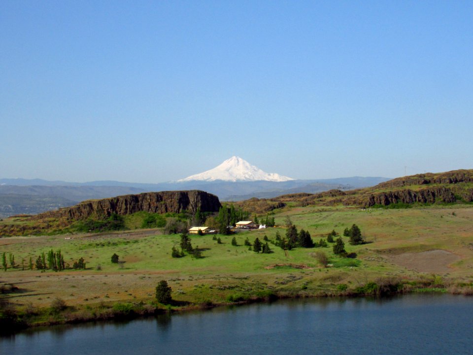 Columbia Hills Historical SP in WA