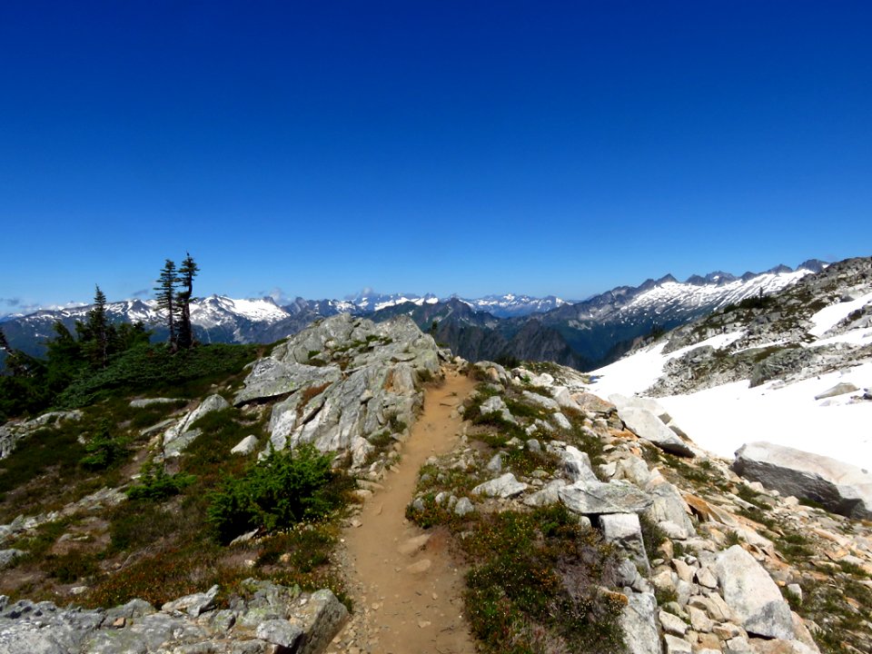 Hidden Lake Trail at North Cascades NP in WA