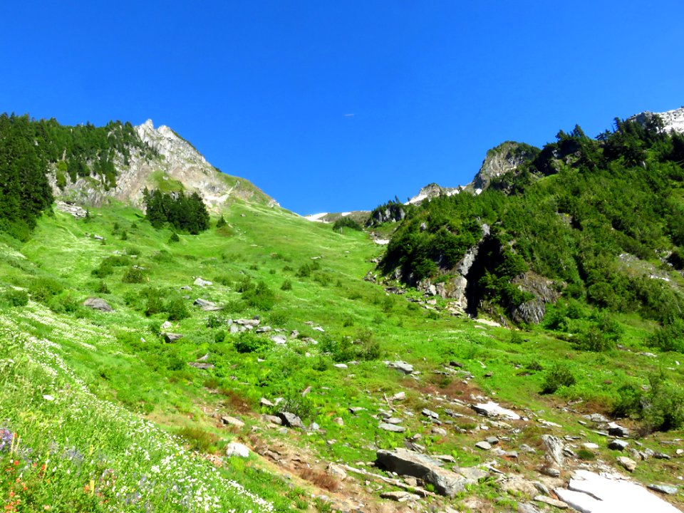 Hidden Lake Trail at North Cascades NP in WA
