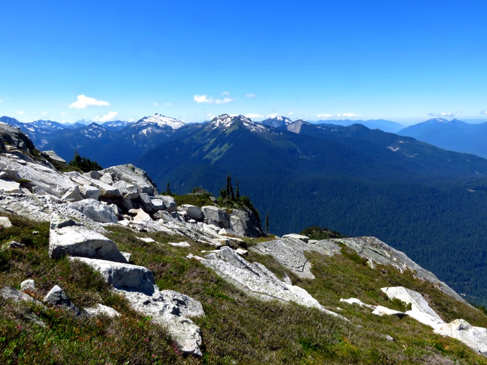 Hidden Lake Trail at North Cascades NP in WA