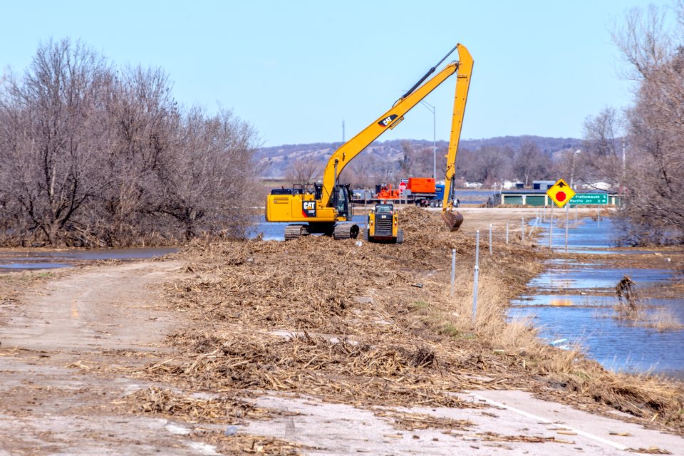 4/8/19 - I-29 South of Pacific Junction exit 32