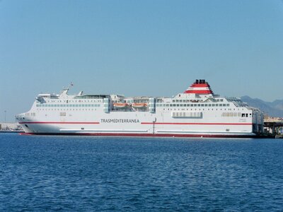 Transport ship shipping photo