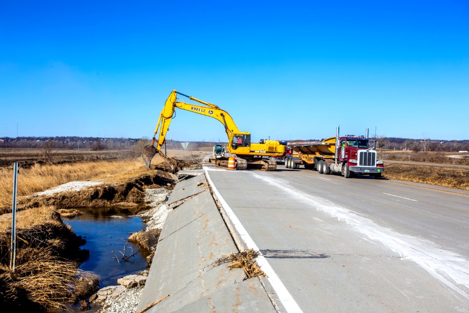 3/31/19 - I-680 East of Mormon Bridge