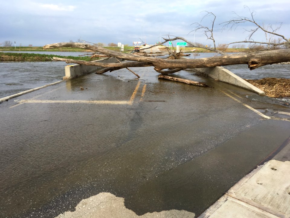 4/17/19 - Iowa 333 near I-29