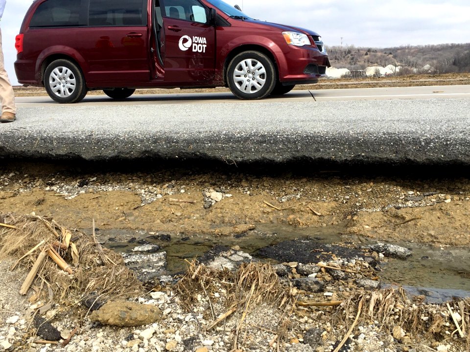 3/25/19 - Pavement on I-29 north of Council Bluffs