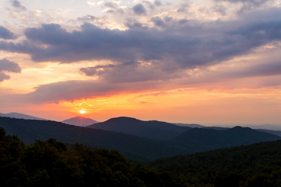 Sunrise from Thornton Hollow Overlook