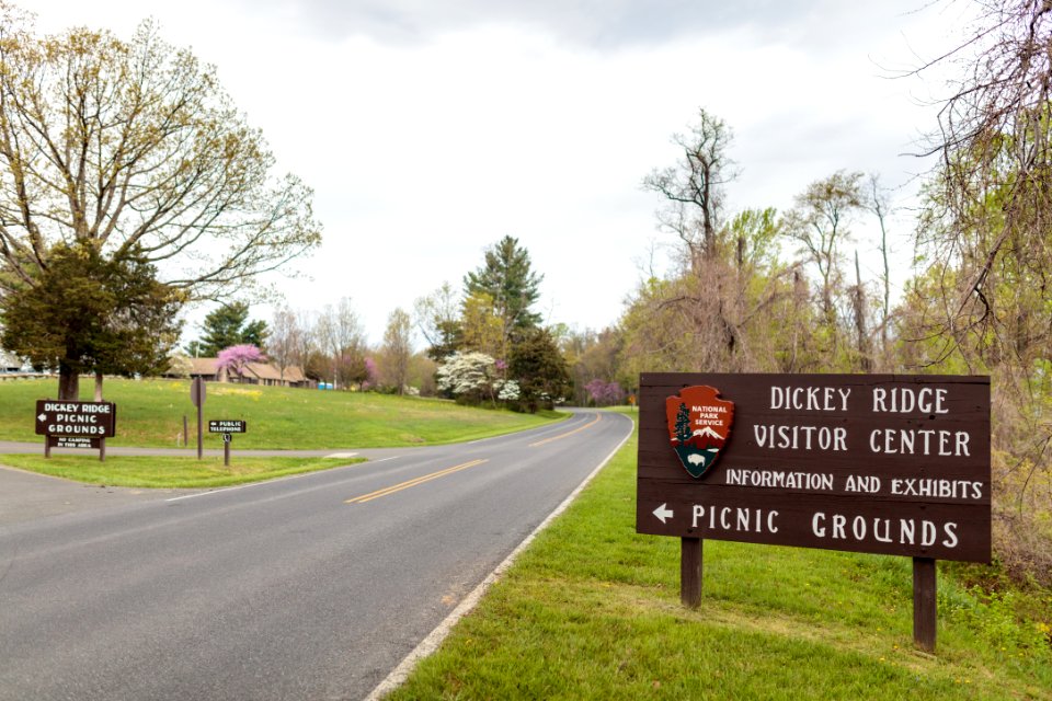 Dickey Ridge Visitor Center sign