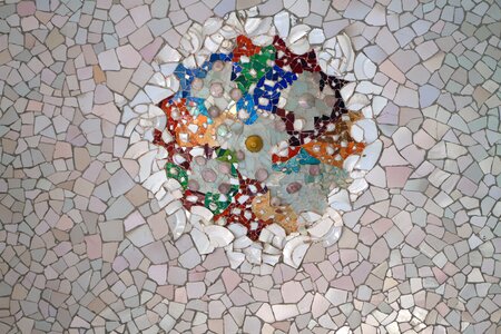 Gaudi texture broken tile