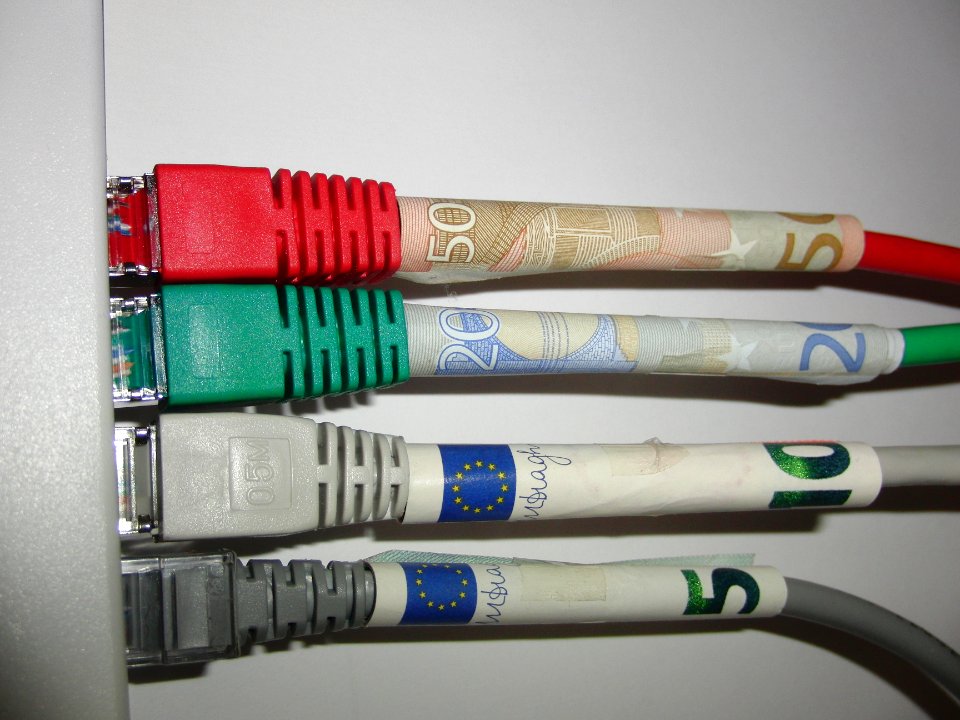Netz - Switch und Geld