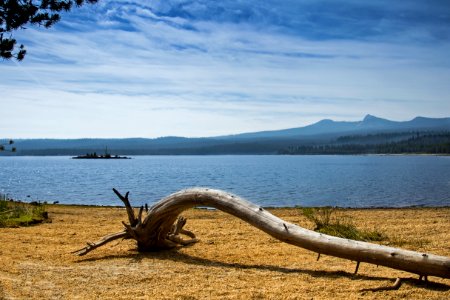 Crescent Lake, Oregon photo