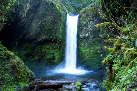 Weisendanger Falls, Oregon photo