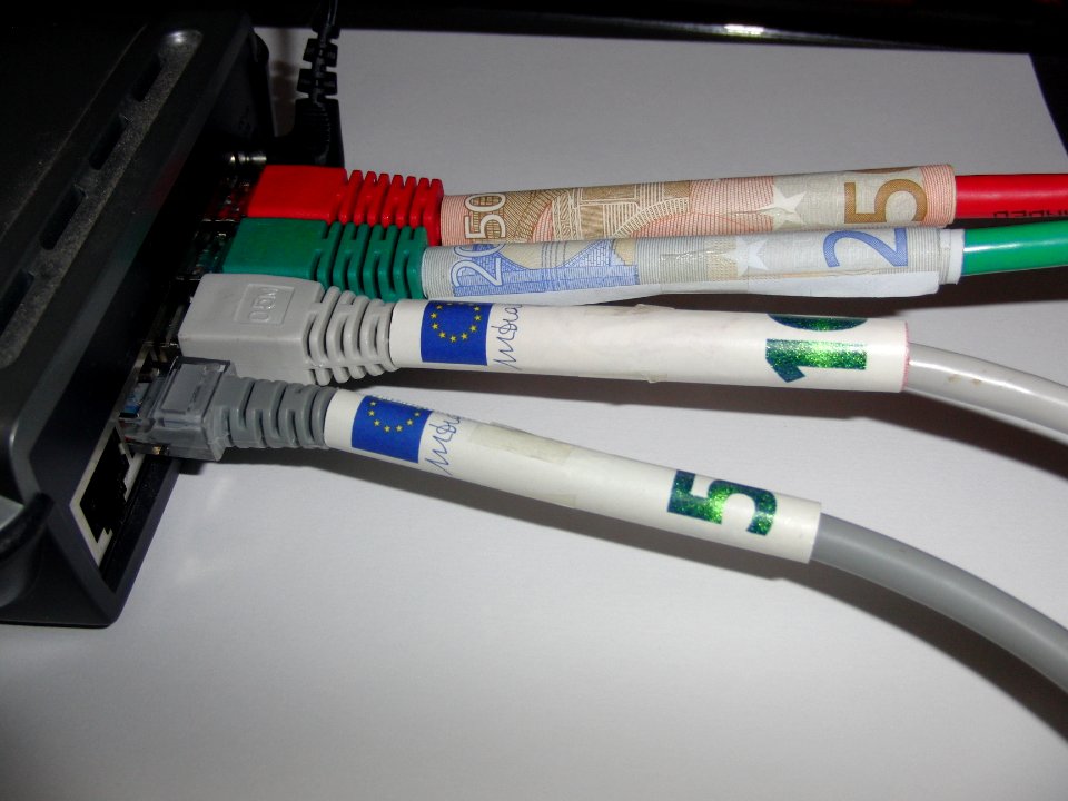 Netz - Switch und Geld