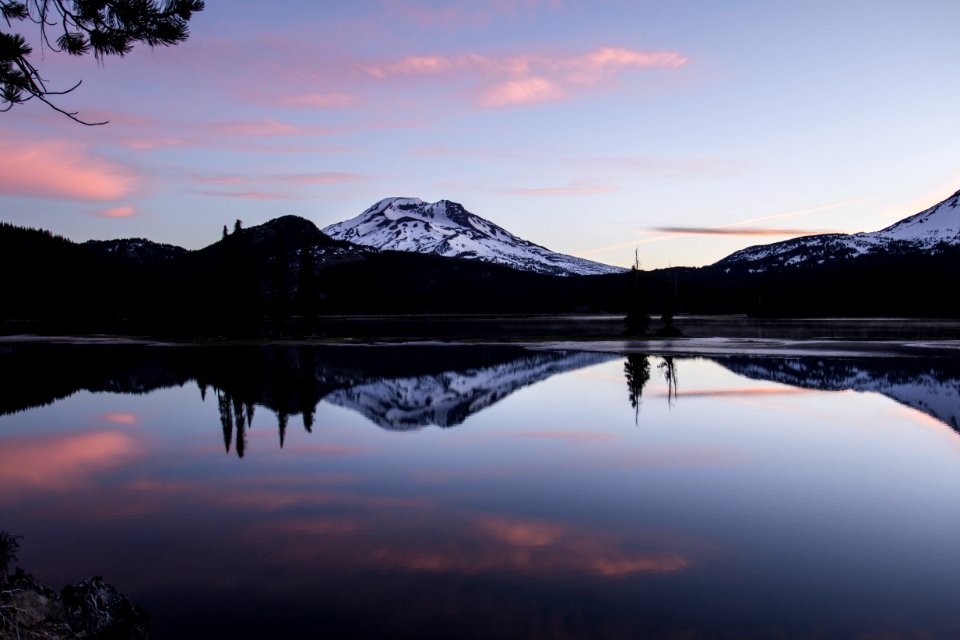 Sparks Lake, Oregon at sunrise