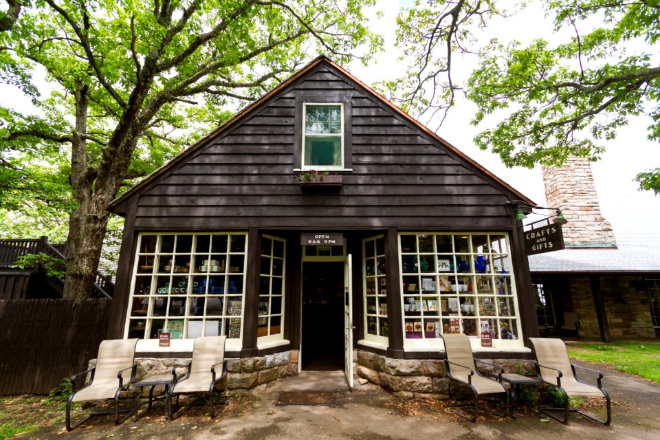 Big Meadows Lodge Gift Shop