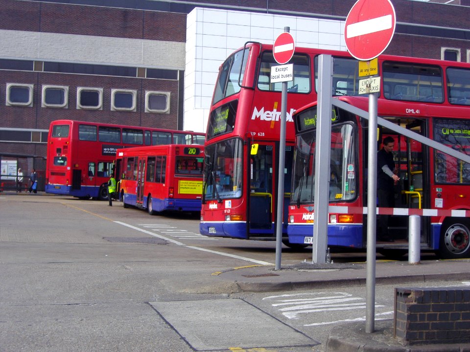 bus station