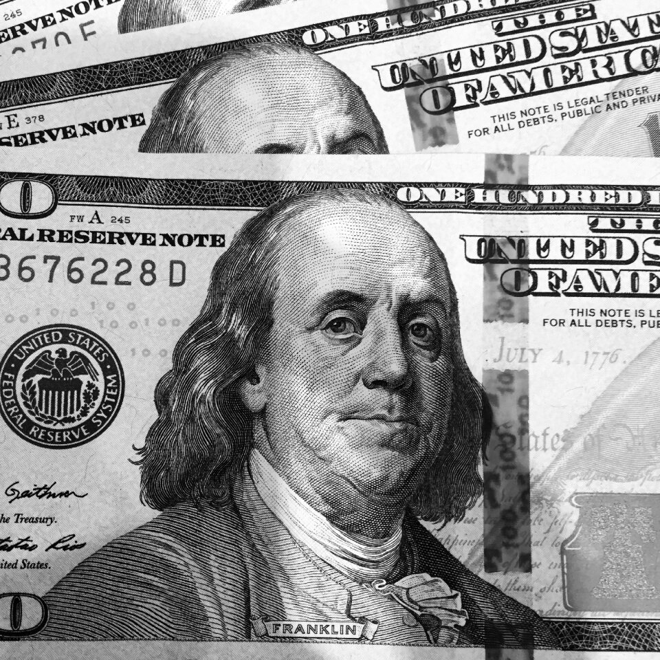 Currency wealth cash