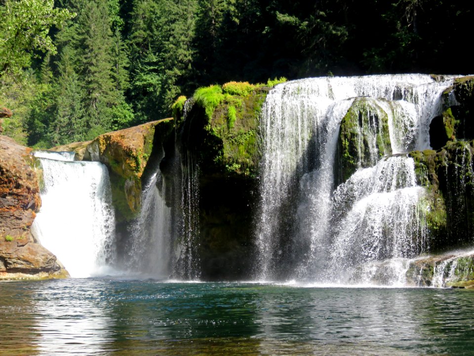 Lower Lewis River Falls in WA