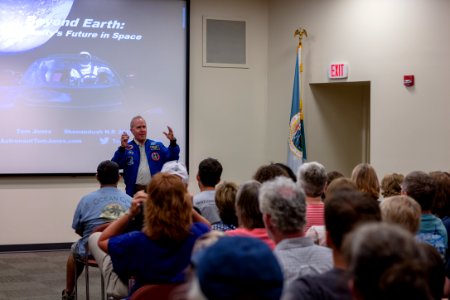 2018 Night Sky Festival- Tom Jones Presentation photo