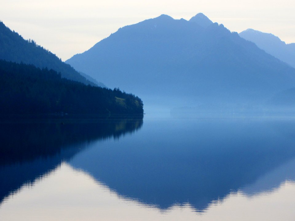 Lake Crescent at Olympic NP in WA