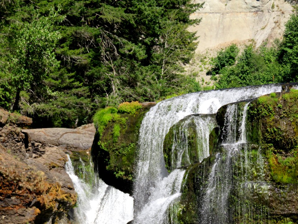 Lower Lewis River Falls in WA