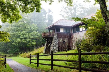 Historic Massanutten Lodge