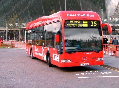 Citaro-HydrogenBus-London-CIMG0110 photo