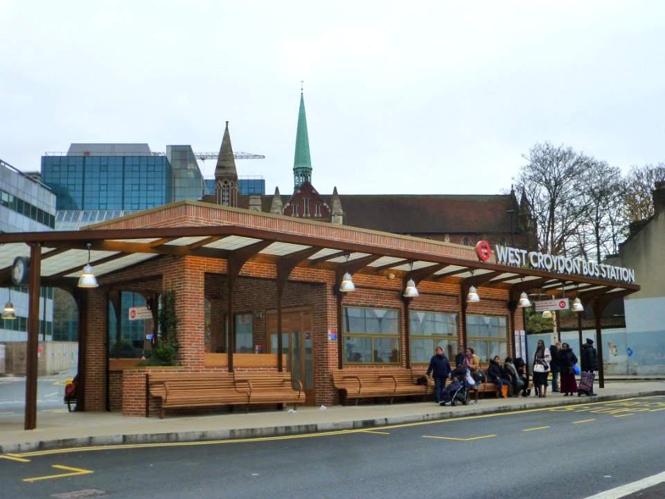 WestCroydonBusStn-P1390567