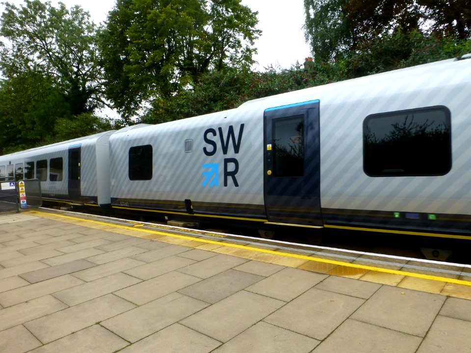 First-SWR-Livery-444040-WimbPk-P1410817