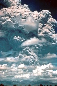 Eruption of Pinatubo Volcano (12 June 1991) (Luzon Volcanic Arc, Philippines) 1 photo