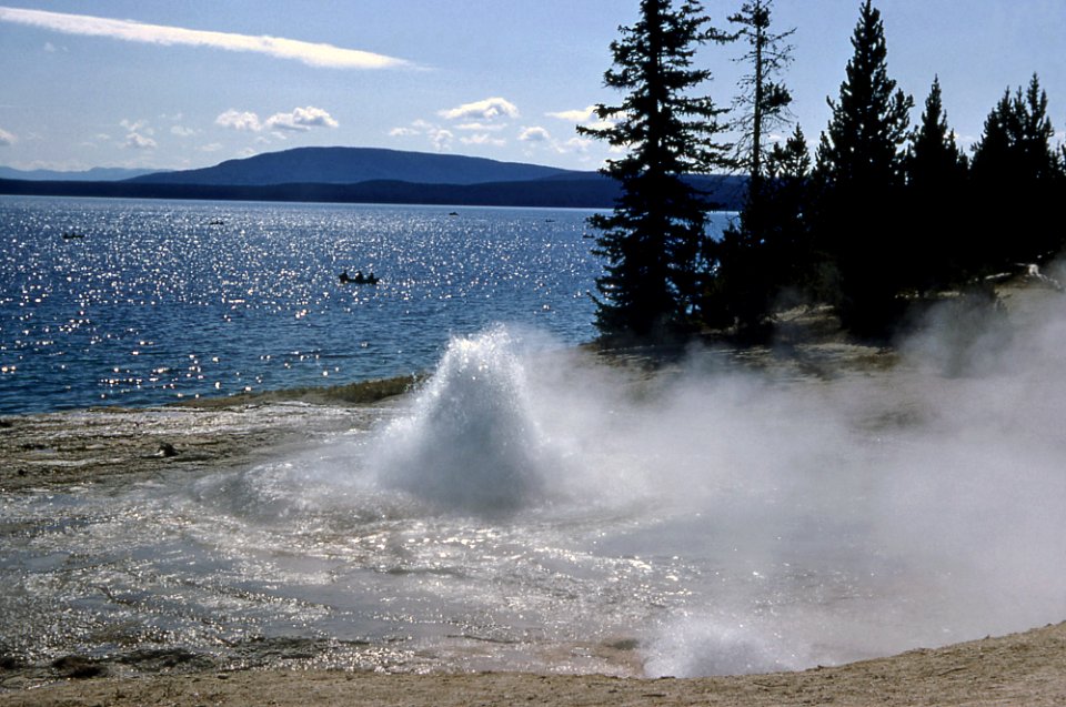 Occasional Geyser erupting