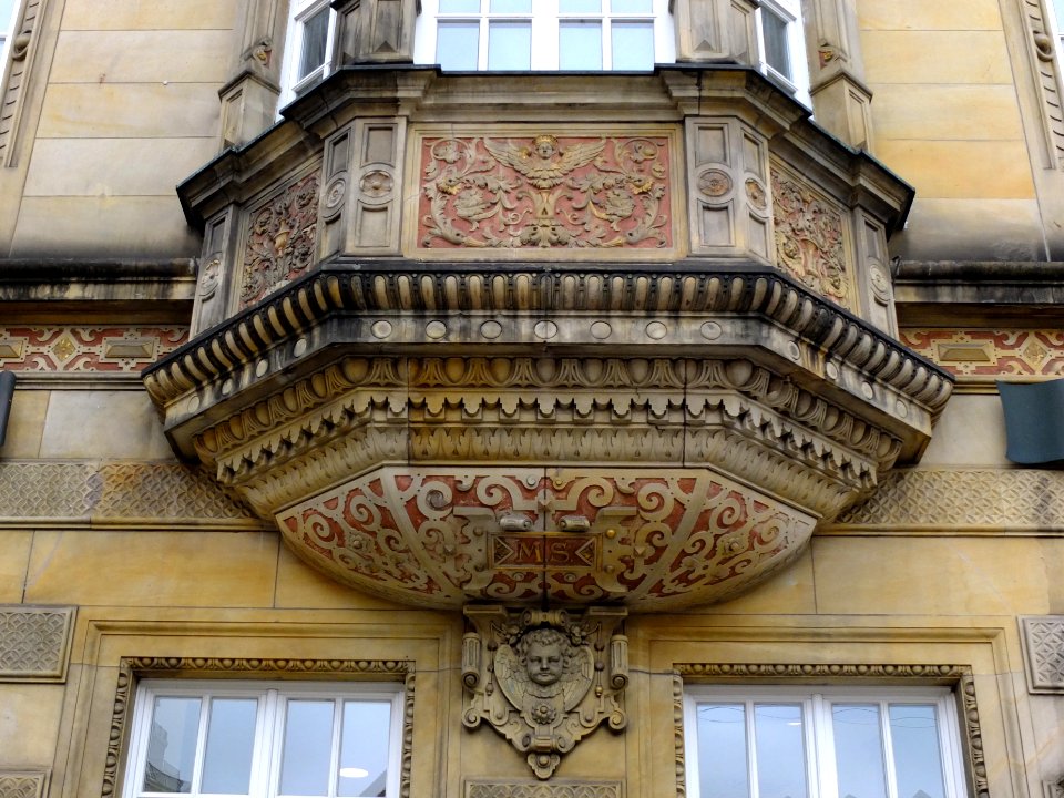 Raths-Apotheke Balcony