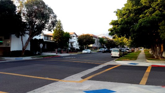 E Orange Grove Avenue