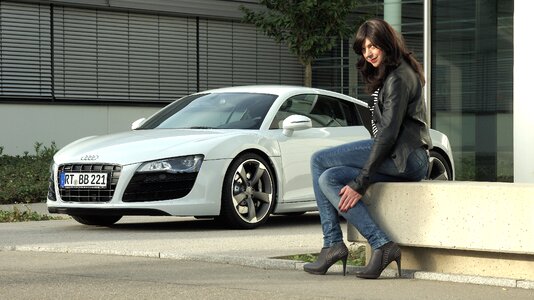 V10 sports car supercar