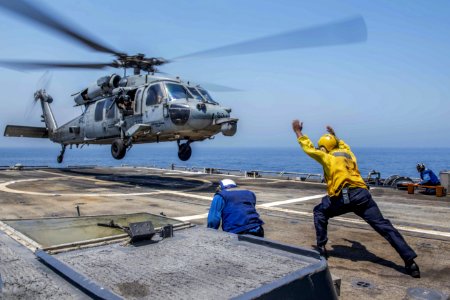 Sikorsky MH-60S "Seahawk"